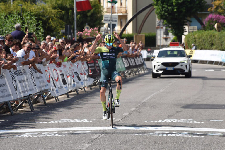 JUNIORES. PROVA DI FORZA DEL TEDESCO PAUL FIETZKE ALL’INTERNAZIONALE TROFEO PAGANESSI DI VERTOVA