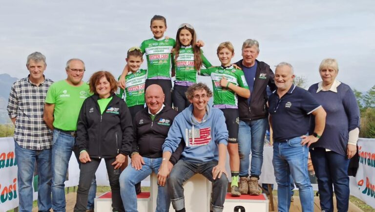 GIOVANISSIMI. A LAMBRUGO ASSEGNATO IL TITOLO LOMBARDO DEL TEAM RELAY ALLA CICLISTICA VALGANDINO (BG)